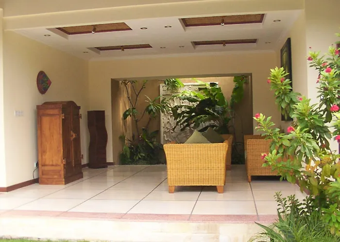 Bali Emerald Villa *