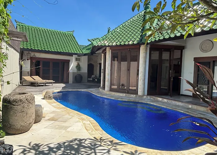 Bali Emerald Villa *